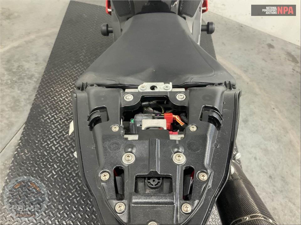 2019 Aprilia TUONO V4 1100 RR — фото 13