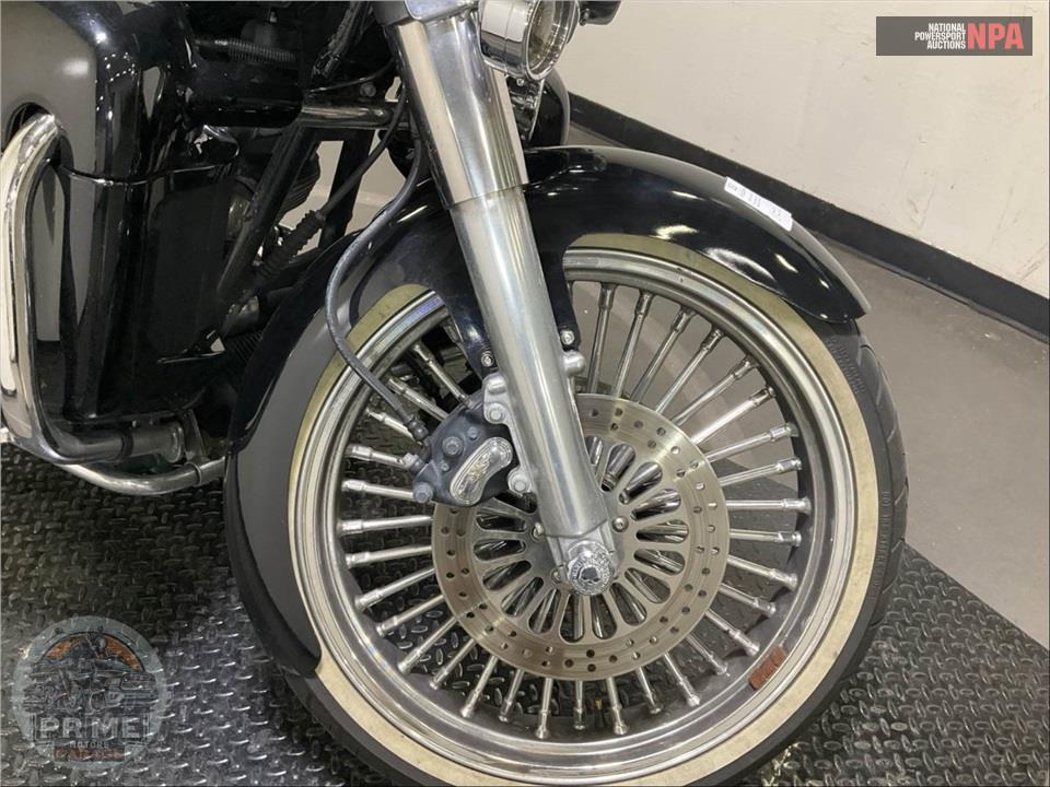 2005 Harley-Davidson FLHTCUI ULTRA CLASSIC ELECTRA GLIDE — фото 27