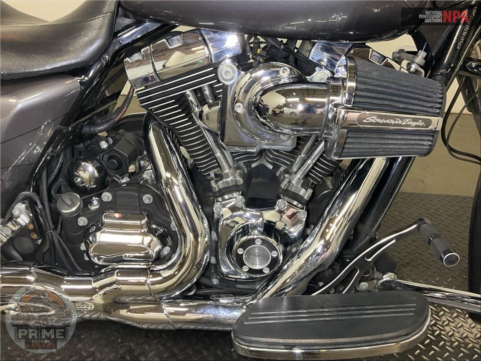 2014 Harley-Davidson FLHXS STREET GLIDE — фото 6
