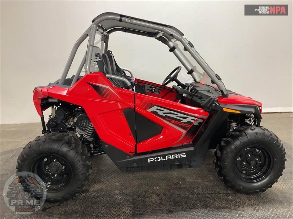 2026 Polaris RZR 200 EFI — фото 1