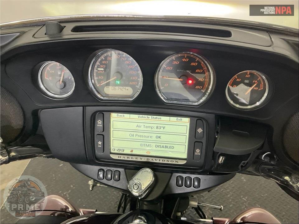 2018 Harley-Davidson FLHTCUTG TRI GLIDE ULTRA — фото 5