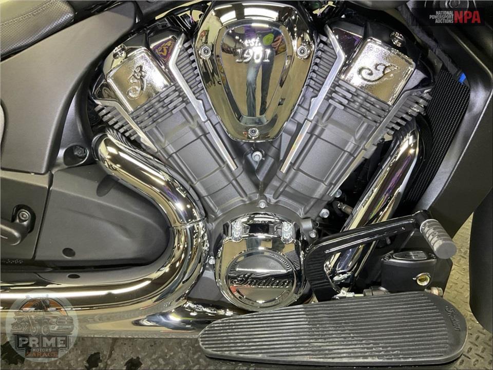 2023 Indian Motorcycle CHALLENGER (SMOKE) — фото 6