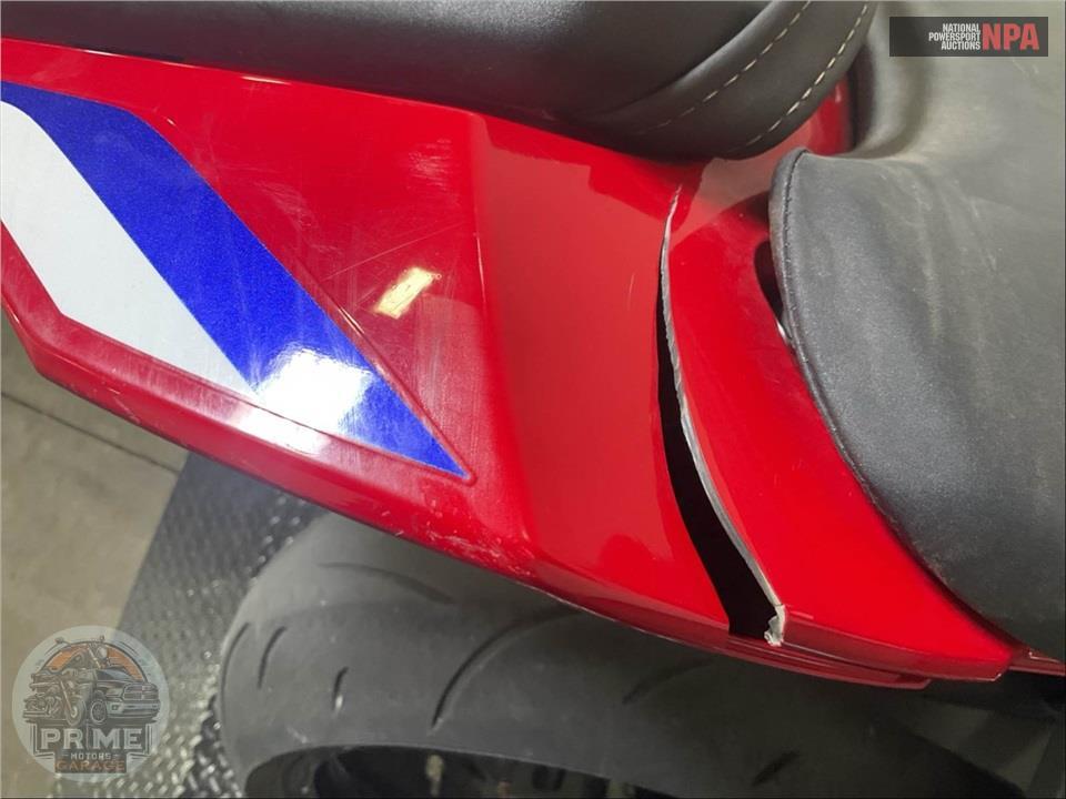 2022 Honda CBR1000RR — фото 27