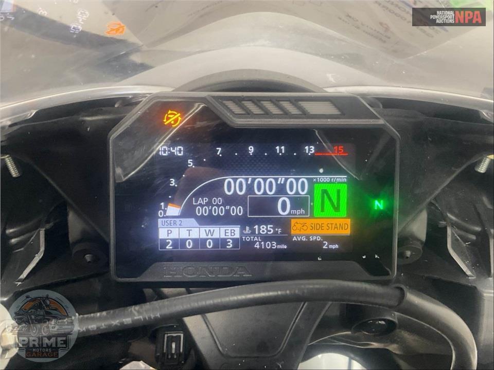 2025 Honda CBR1000RR — фото 5