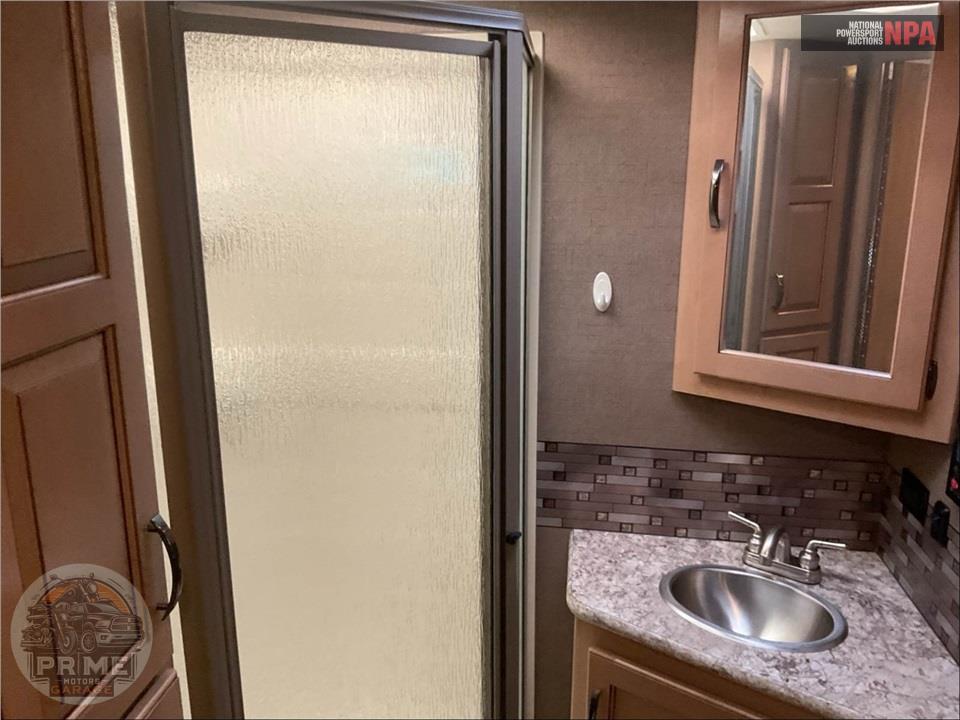 2018 Thor Motor Coach M-31W E450-V10 CHATEAU SERIES — фото 28