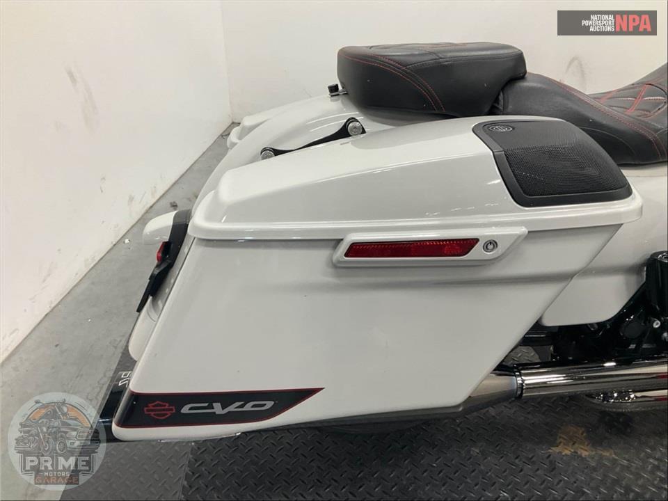 2020 Harley-Davidson FLHXSE CVO STREET GLIDE — фото 16