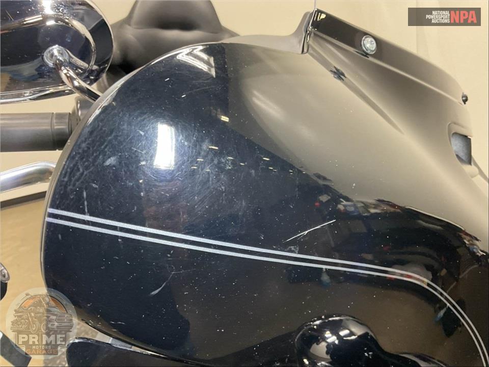 2017 Harley-Davidson FLHTCU ELECTRA GLIDE ULTRA CLASSIC — фото 16