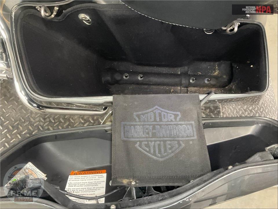 2016 Harley-Davidson FLHTKSE CVO ULTRA LIMITED — фото 20