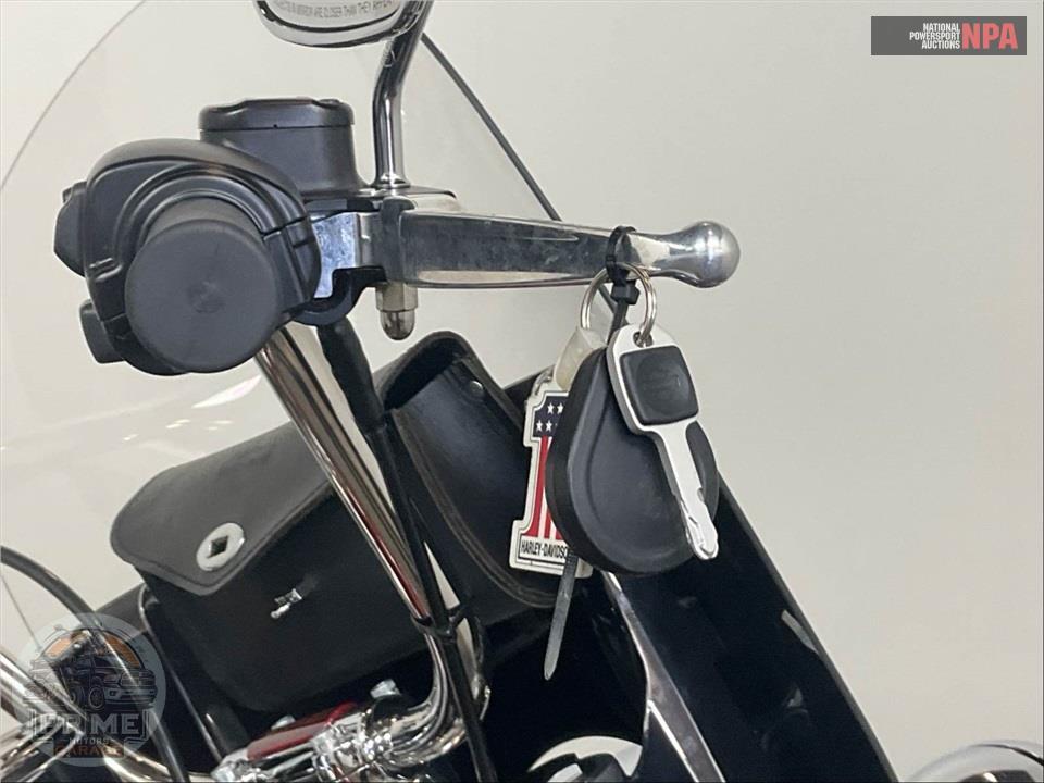 2023 Harley-Davidson FLHCSANV HERITAGE CLASSIC ANNIVERSARY — фото 10