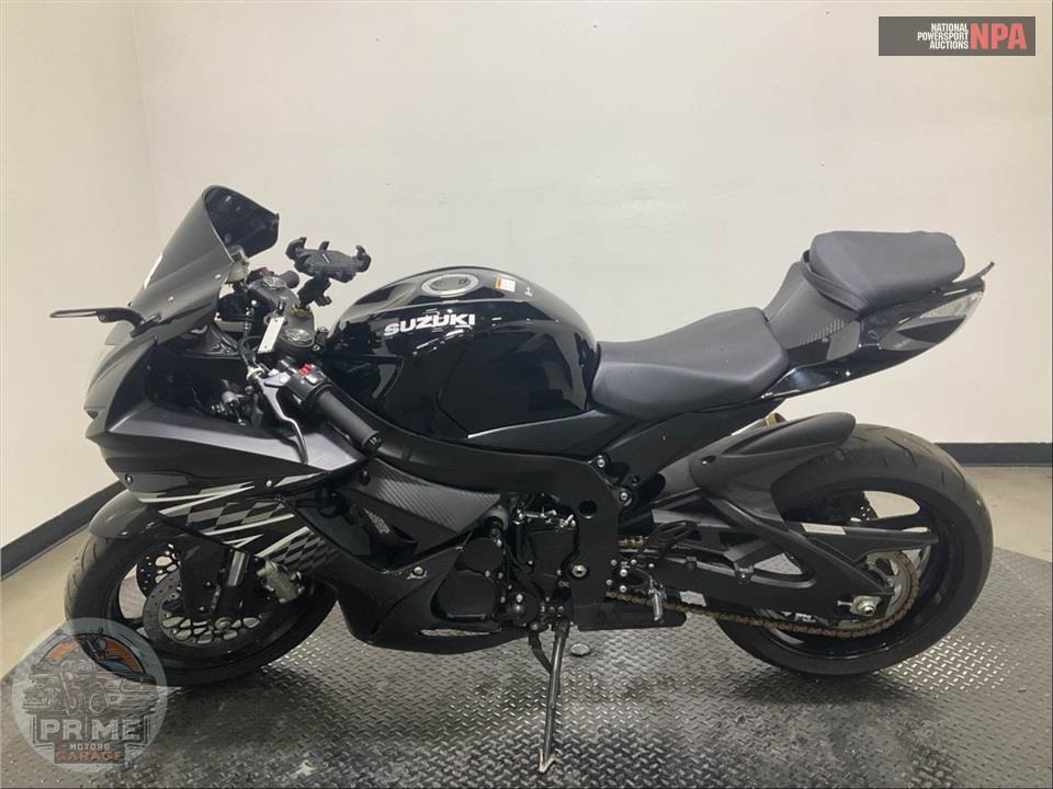 2024 Suzuki GSX-R750M4 — фото 2