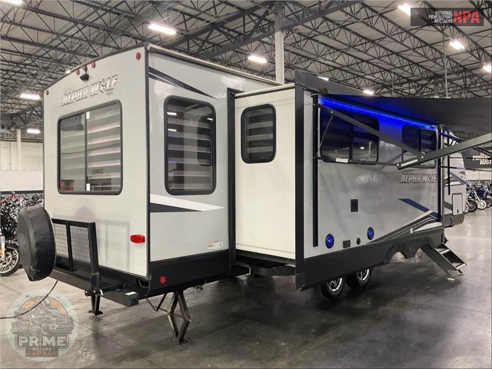 2021 Cherokee By Forest River M-26RL-L ALPHA WOLF SERIES — фото 4