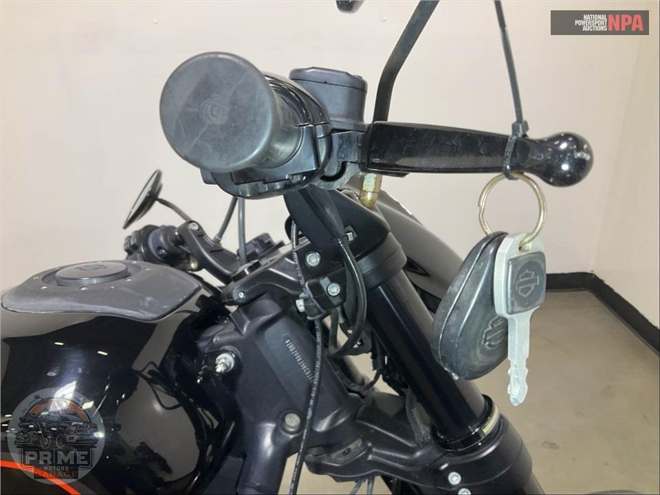 2019 Harley-Davidson FXDRS FXDR 114 — фото 11