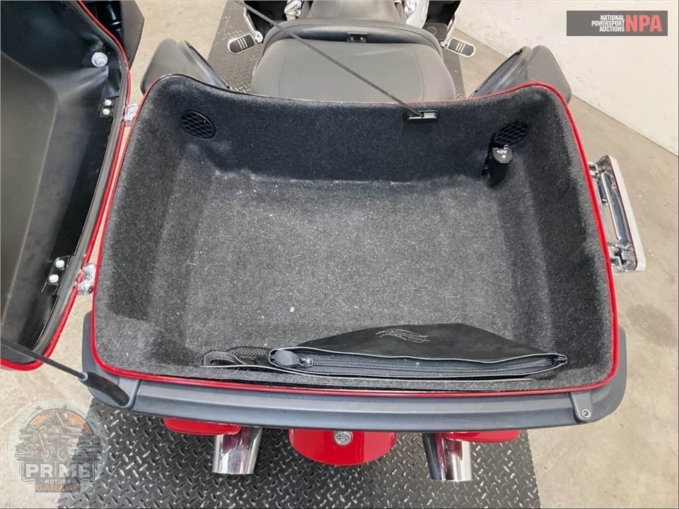 2023 Harley-Davidson FLHTK ELECTRA GLIDE ULTRA LIMITED — фото 26