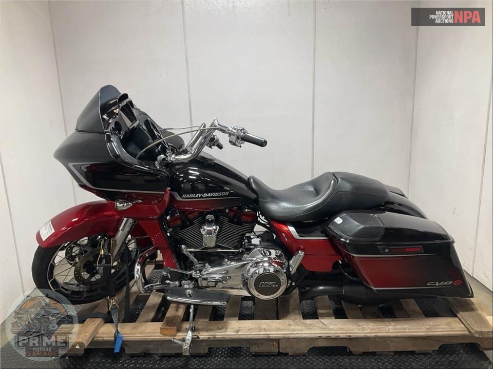 2021 Harley-Davidson FLTRXSE CVO ROAD GLIDE — фото 3