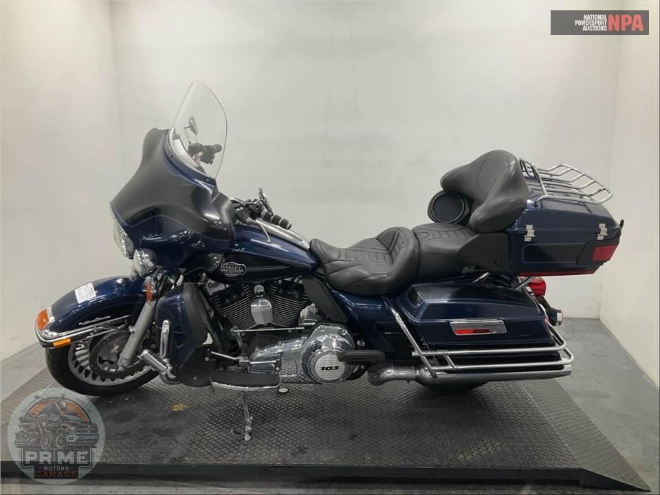 2013 Harley-Davidson FLHTCU UL CLSC EL GLIDE — фото 3