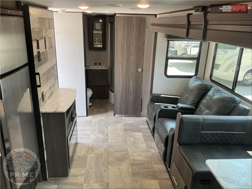 2021 Kodiak By Dutchmen M-261RBSL - ULTRA LITE SERIES — фото 8