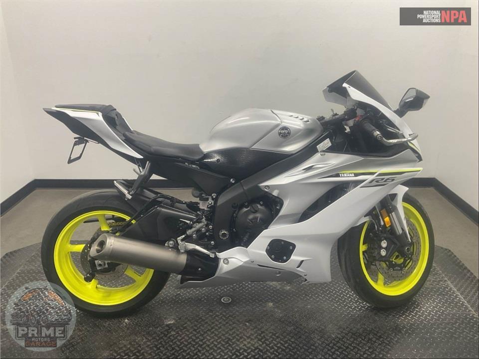 2017 Yamaha YZF-R6 — фото 1