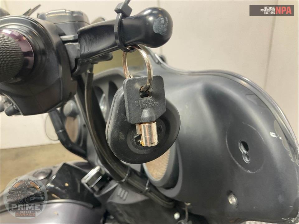 2015 Harley-Davidson FLHX STREET GLIDE — фото 11