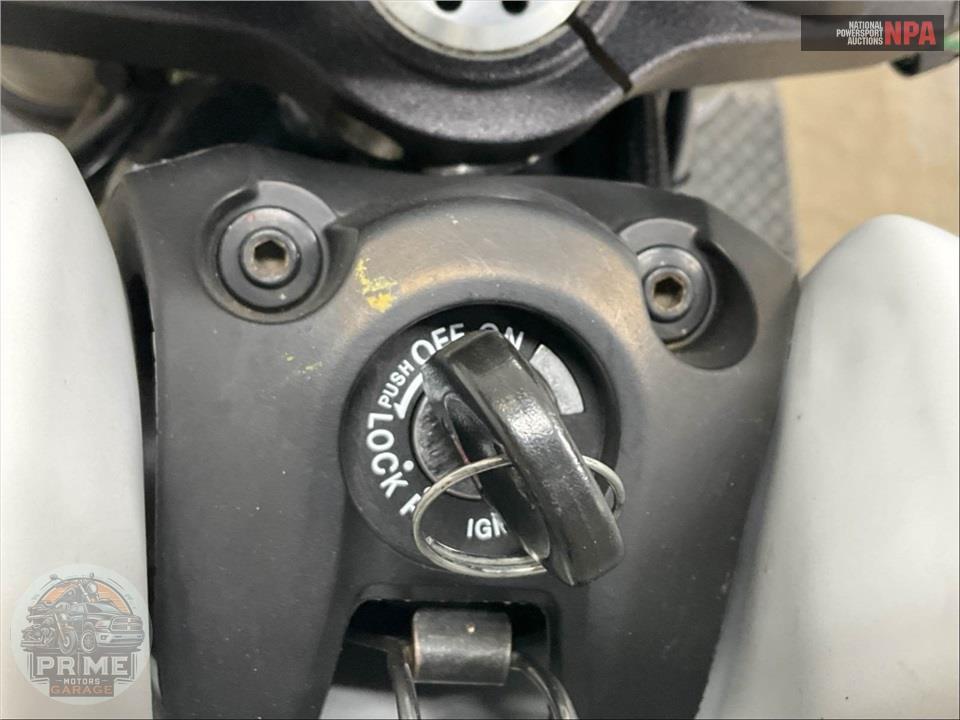 2020 Ducati MONSTER 797 PLUS (STAR WHITE SILK) — фото 12