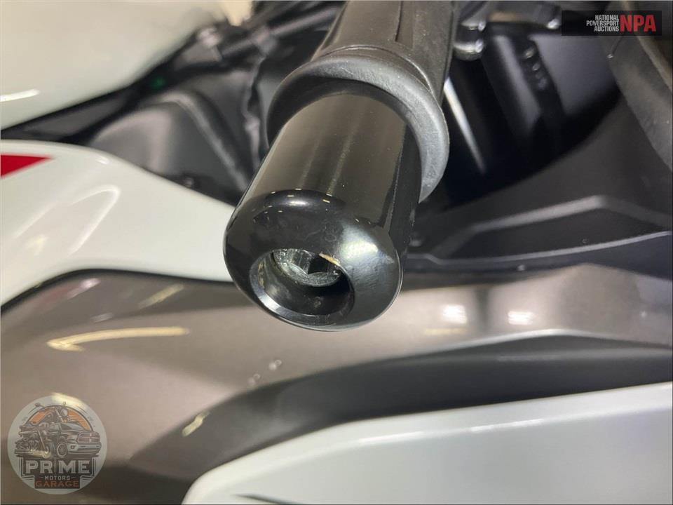 2025 Kawasaki ZX636KSFAL NINJA ZX-6R — фото 16