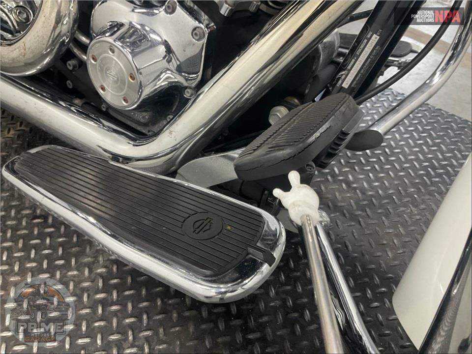2005 Harley-Davidson FLSTNI SOFTAIL DELUXE — фото 19