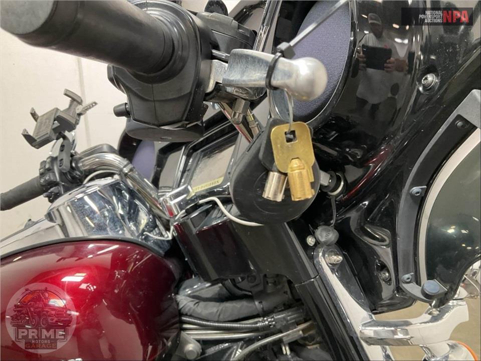 2014 Harley-Davidson FLHTK ELECTRA GLIDE ULTRA LIMITED — фото 11