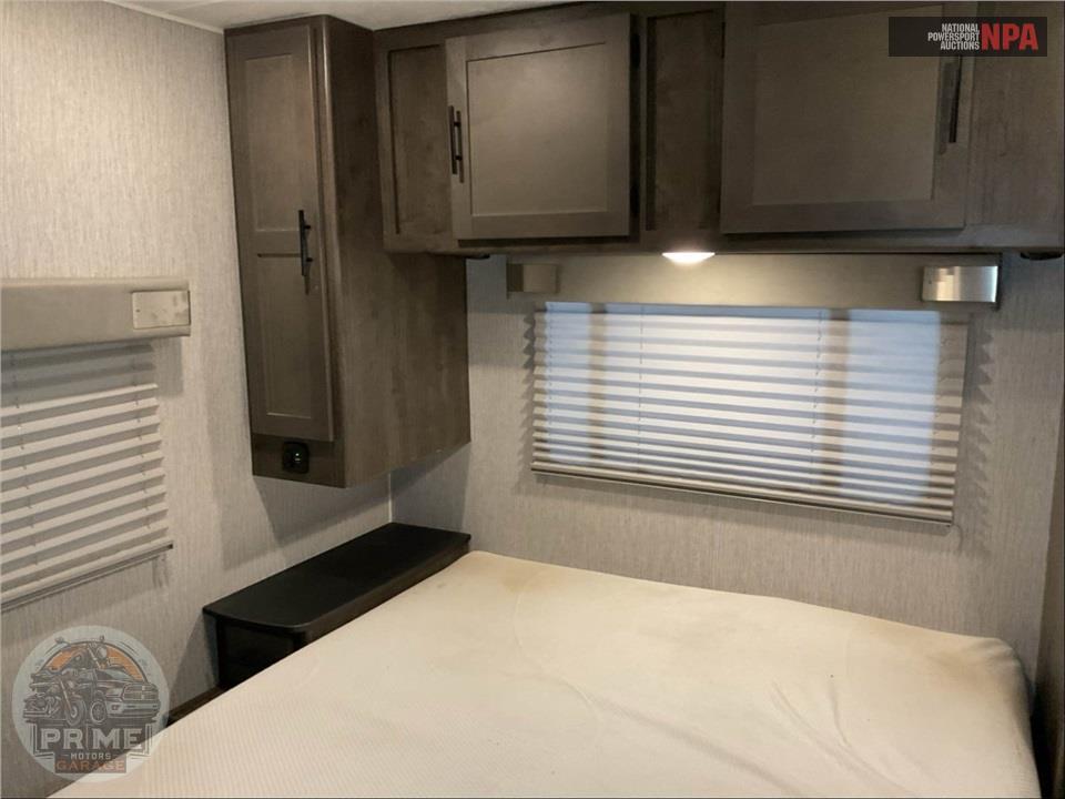 2021 Coachmen By Forest River M-270QB FORD E350 LEPRECHAUN SERIES — фото 19