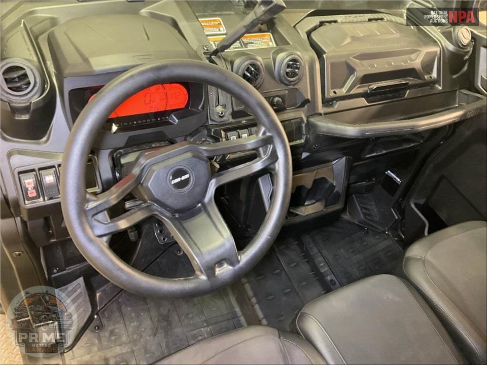 2025 Can-Am DEFENDER MAX LIMITED CAB HD10 — фото 59