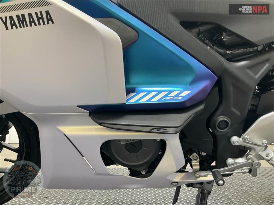 2025 Yamaha YZF-R3 — фото 8