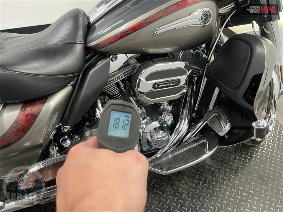 2016 Harley-Davidson FLHTKSE CVO ULTRA LIMITED — фото 8