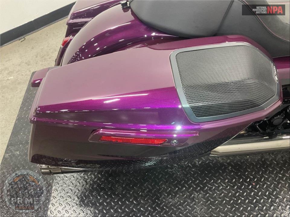 2025 Harley-Davidson FLHXSE CVO STREET GLIDE — фото 18