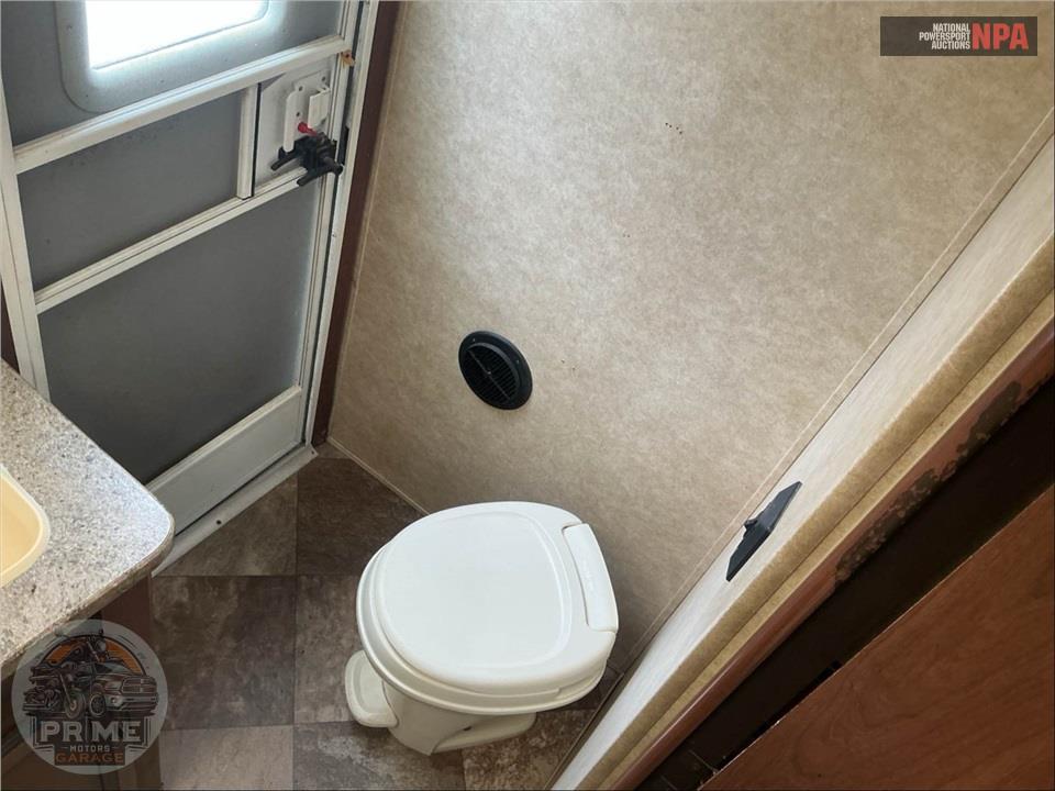 2014 Crossroads Rv M-31 SB - ZINGER REZERVE SERIES — фото 17