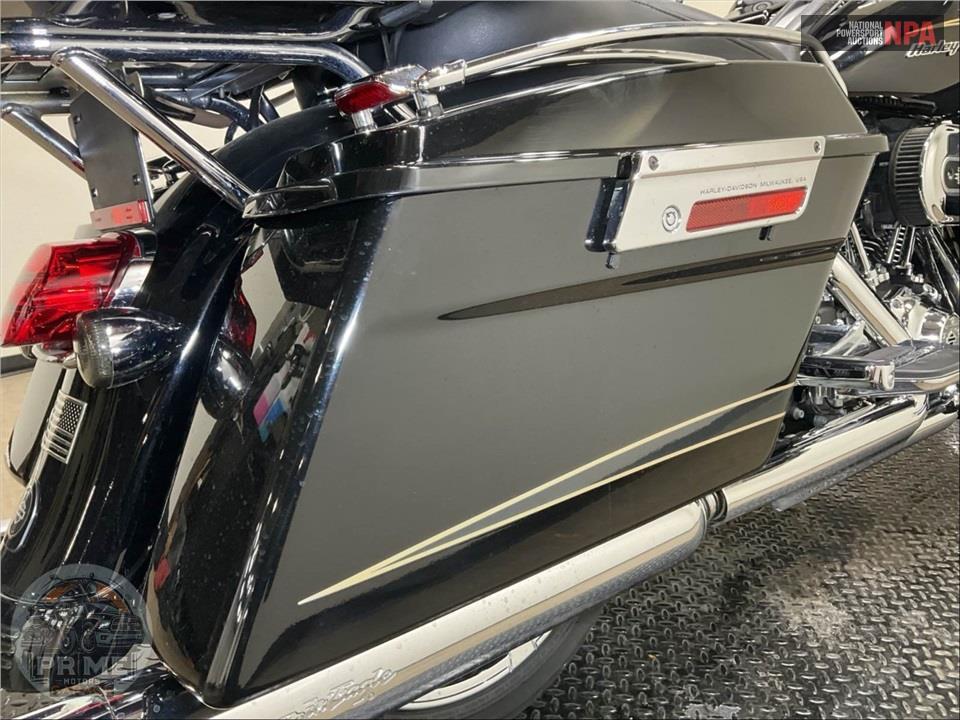 2011 Harley-Davidson FLTRU ROAD GLIDE ULTRA — фото 17