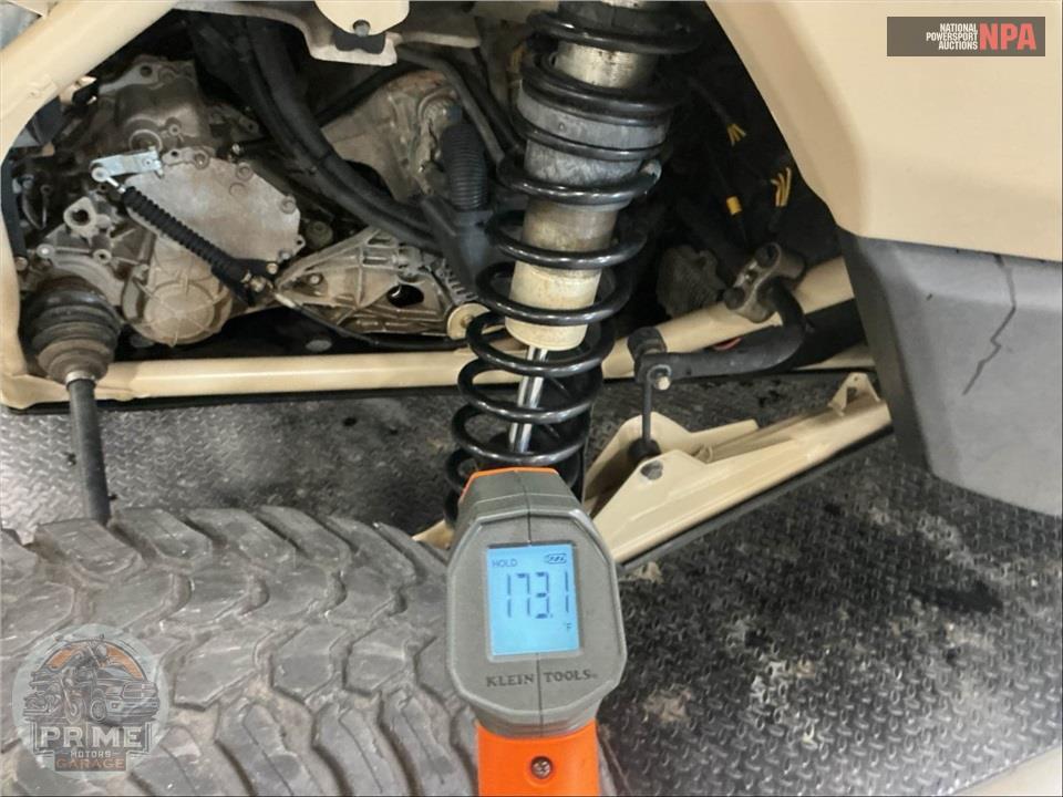 2023 Can-Am MAVERICK X3 X RS TURBO RR (DESERT TAN & CARBON BLACK RED) — фото 10