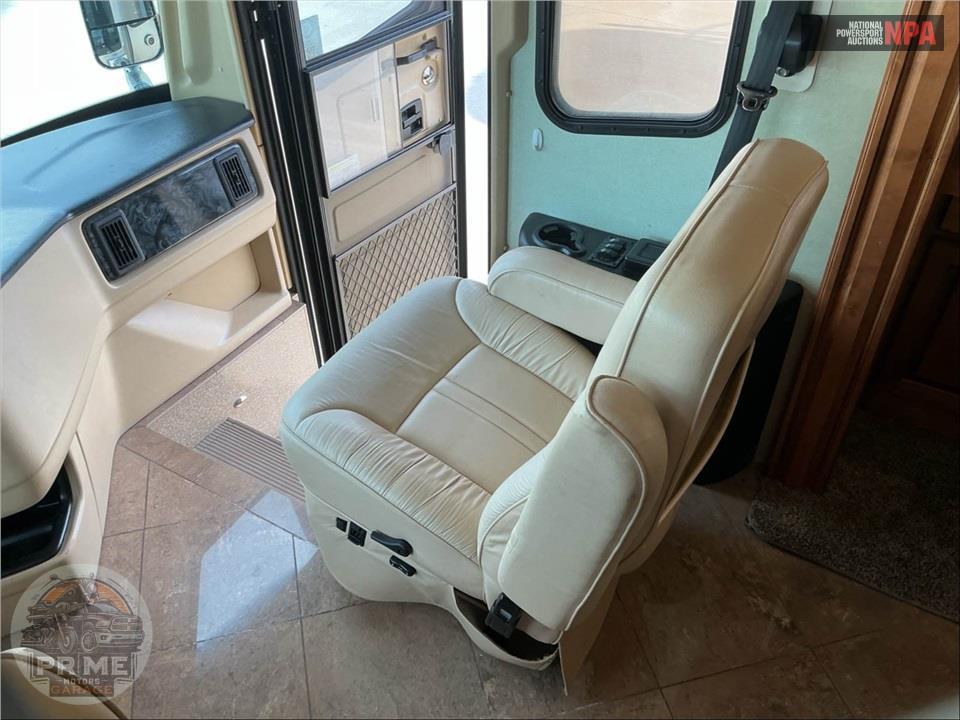 2013 Holiday Rambler M-36PFT 350HP MAXXFORCE - AMBASSADOR SERIES — фото 17