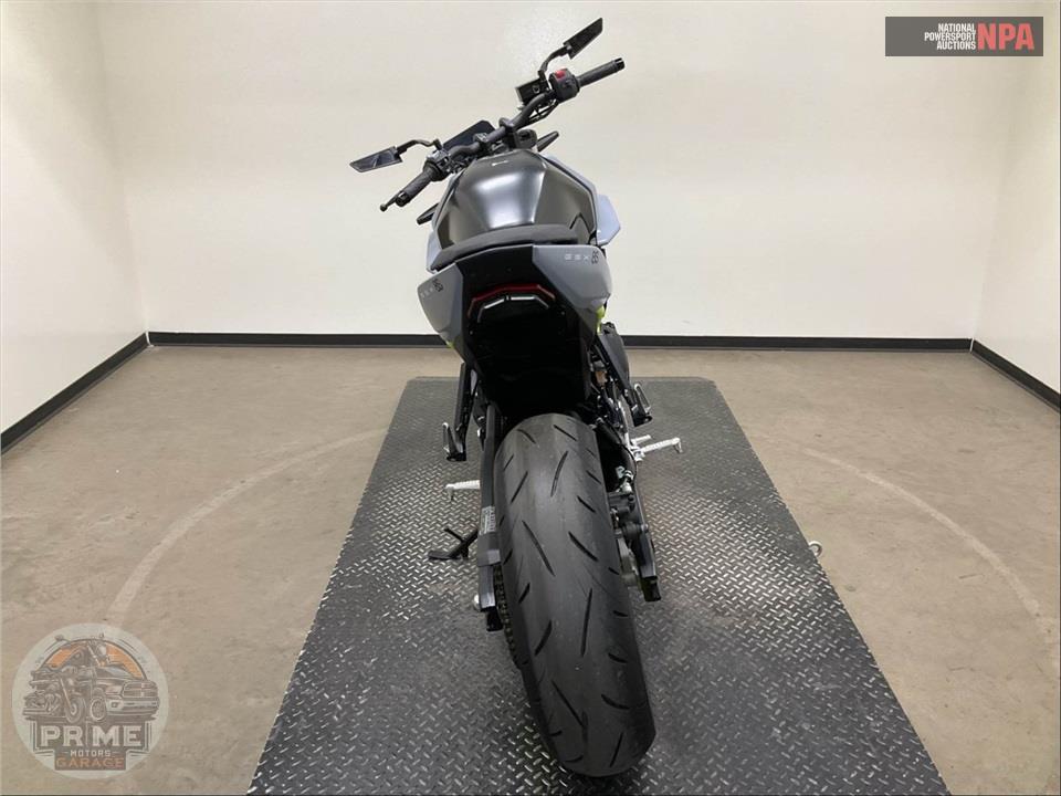 2024 Suzuki GSX800RQM4 GSX-8S — фото 4