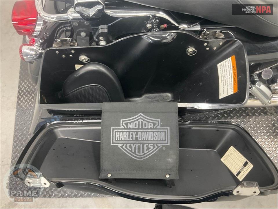 2006 Harley-Davidson FLHXI STREET GLIDE — фото 28
