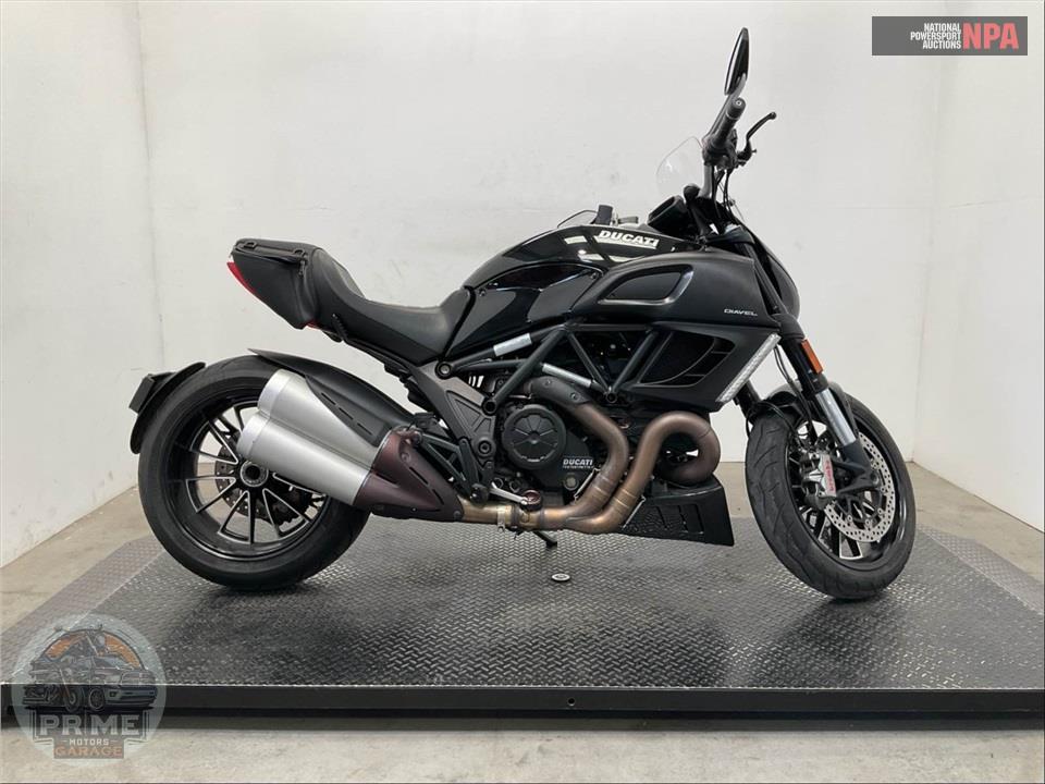 2011 Ducati DIAVEL — фото 1