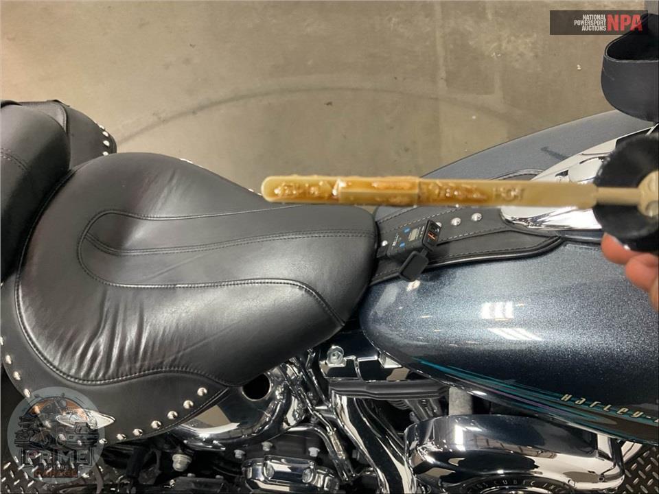 2015 Harley-Davidson FLSTC HERITAGE SOFTAIL CLASSIC — фото 9