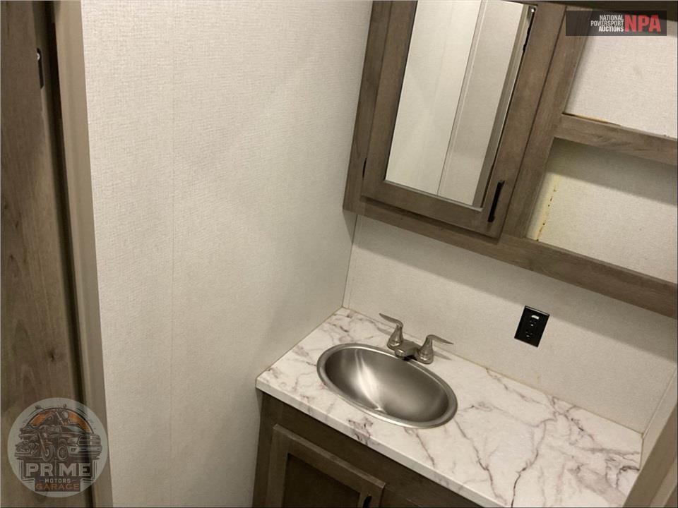 2020 Keystone Rv M-32 FWBH SPRINTER CAMPFIRE EDITION FIFTH WHEEL SERIES — фото 16