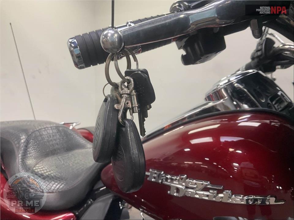 2012 Harley-Davidson FLHTCUTG TRIGLIDE UL CLSC — фото 11