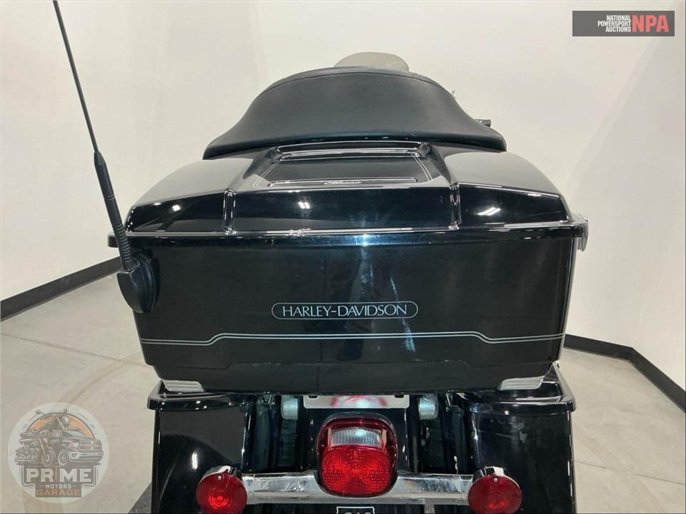 2011 Harley-Davidson FLHTC ELECTRA GLIDE CLSC — фото 28