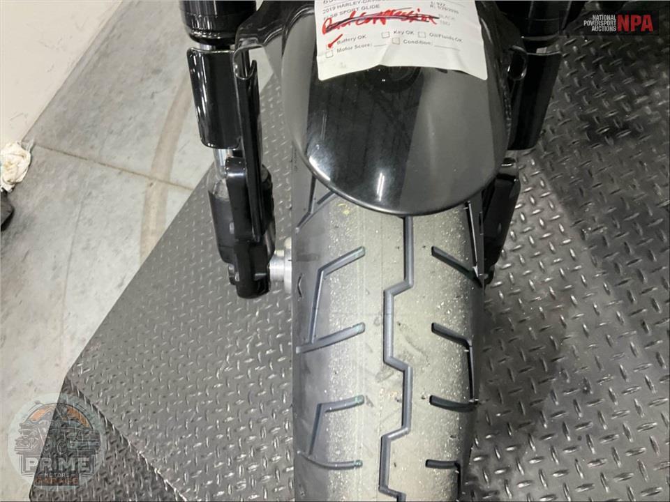 2019 Harley-Davidson FLSB SPORT GLIDE — фото 18