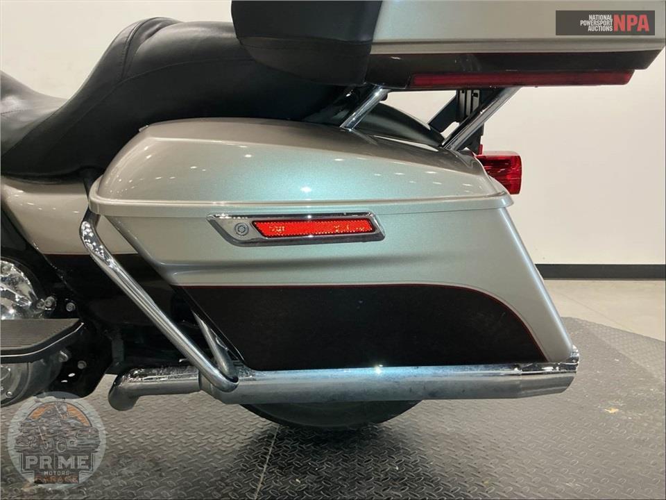 2018 Harley-Davidson FLTRU ROAD GLIDE ULTRA — фото 23