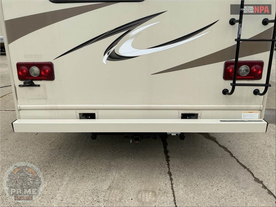 2017 Thor Motor Coach LF31 E450-V10 - QUANTUM SERIES — фото 53