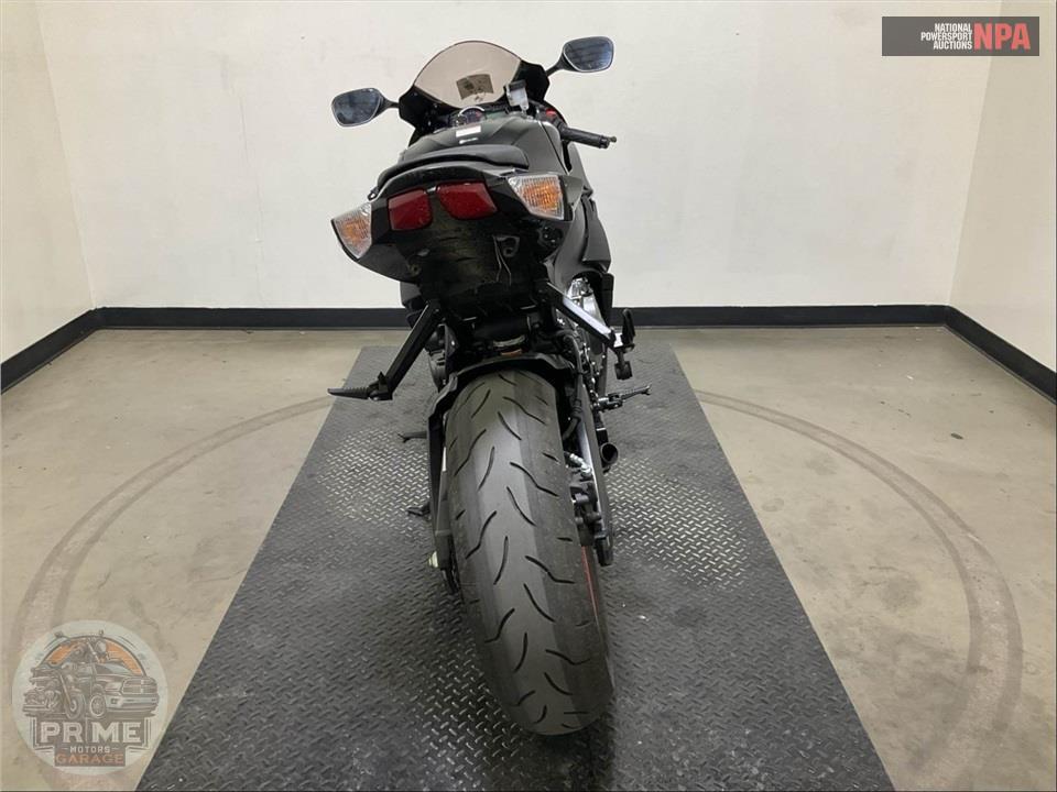 2026 Suzuki GSX-R750M6 — фото 4