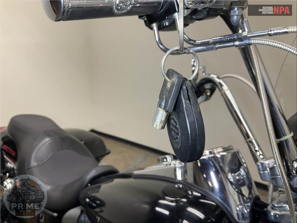 2012 Harley-Davidson FLD-103 DYNA SWITCHBACK — фото 13