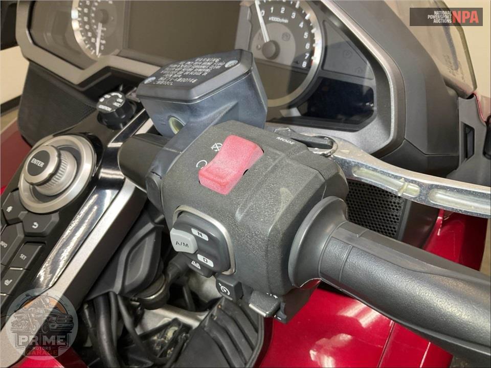 2018 Honda GL1800D GOLDWING TOUR DCT (RED) — фото 24