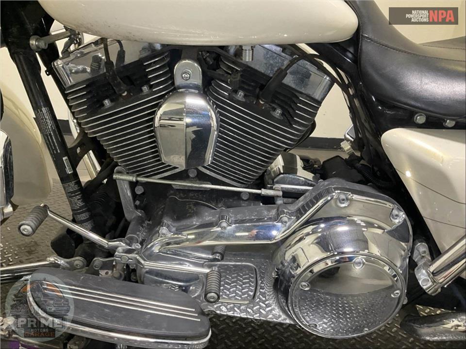 2015 Harley-Davidson FLHXS STREET GLIDE SPECIAL — фото 7