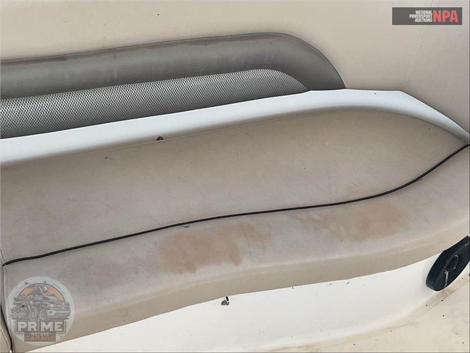 2011 Hurricane Boat SUNDECK SPORT L=21/E=1 225HP MERCURY OB — фото 18